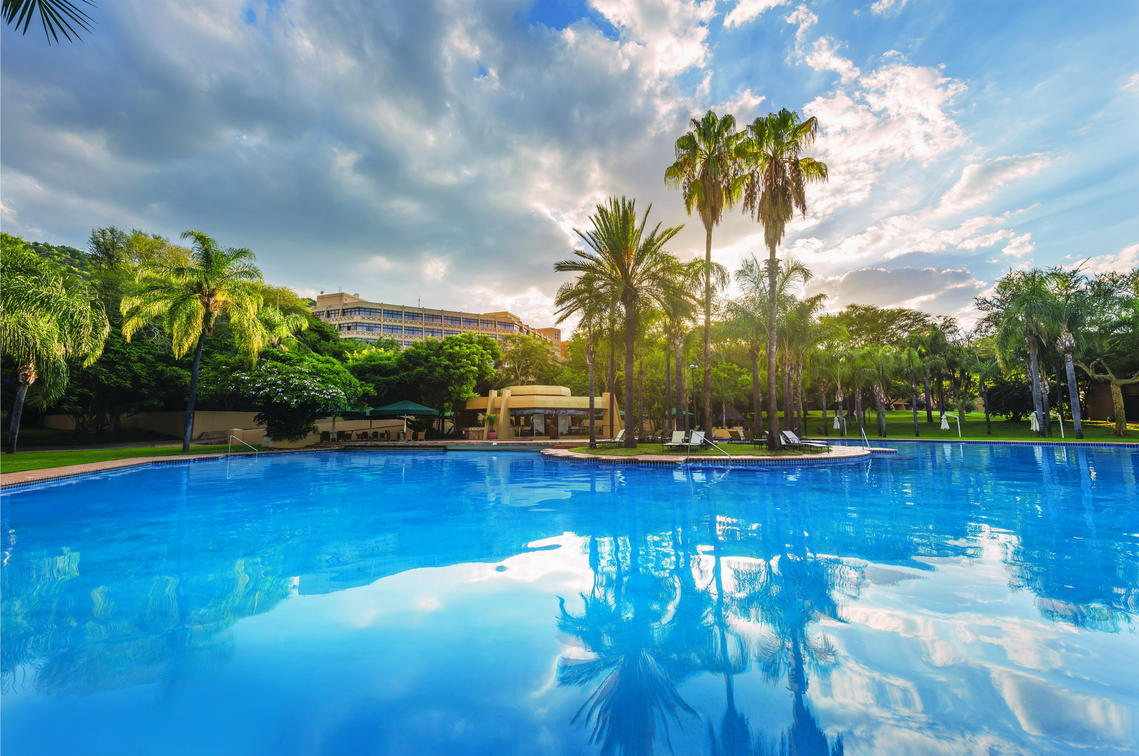 Sun City Hotel pool